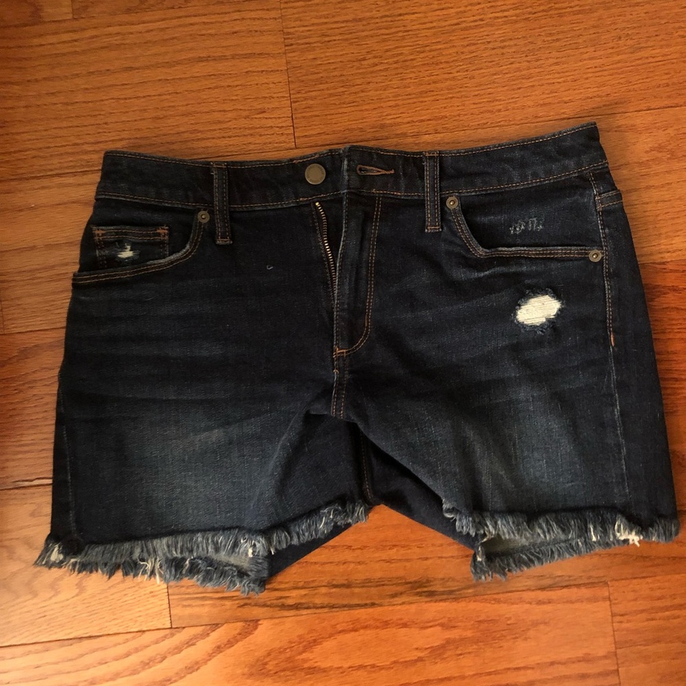 Universal Thread Shorts